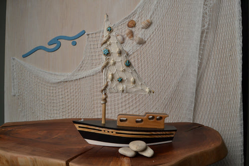 Bahr Sailing Safina 01 model boat with detailed sails and hull, displayed on a neutral background.
